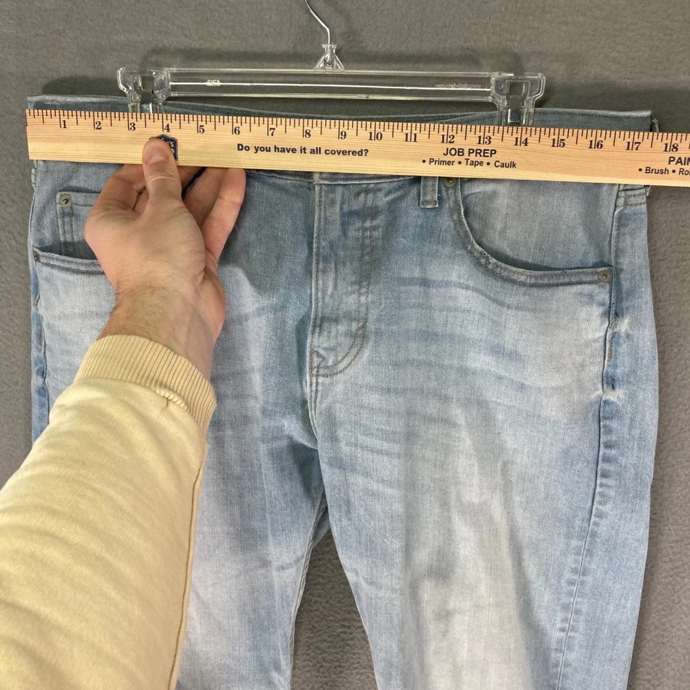 Banana Republic Slim Fit Light Wash Denim Jeans Men Size 34x32‎